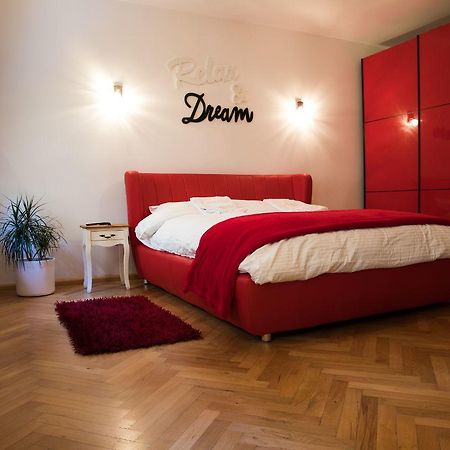Luky10 Apartment Брашов Екстериор снимка