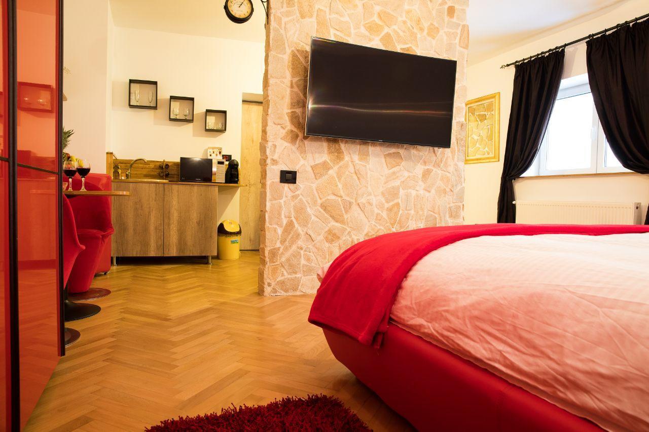 Luky10 Apartment Брашов Екстериор снимка