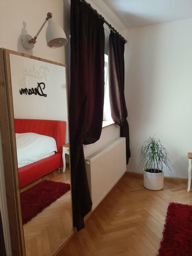 Luky10 Apartment Брашов Екстериор снимка