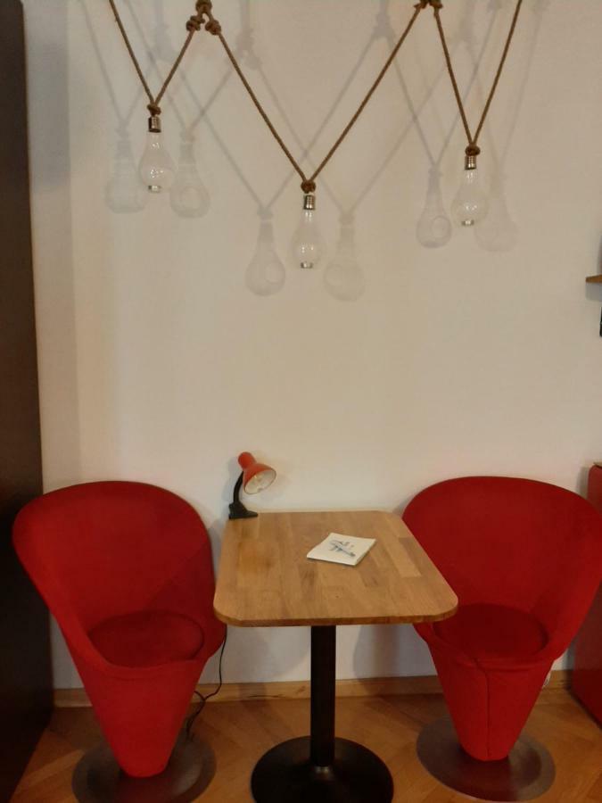 Luky10 Apartment Брашов Екстериор снимка